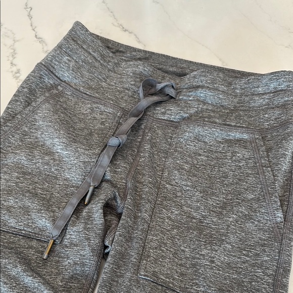 Aerie Heathered Gray Lounge Pants - Picture 3 of 4